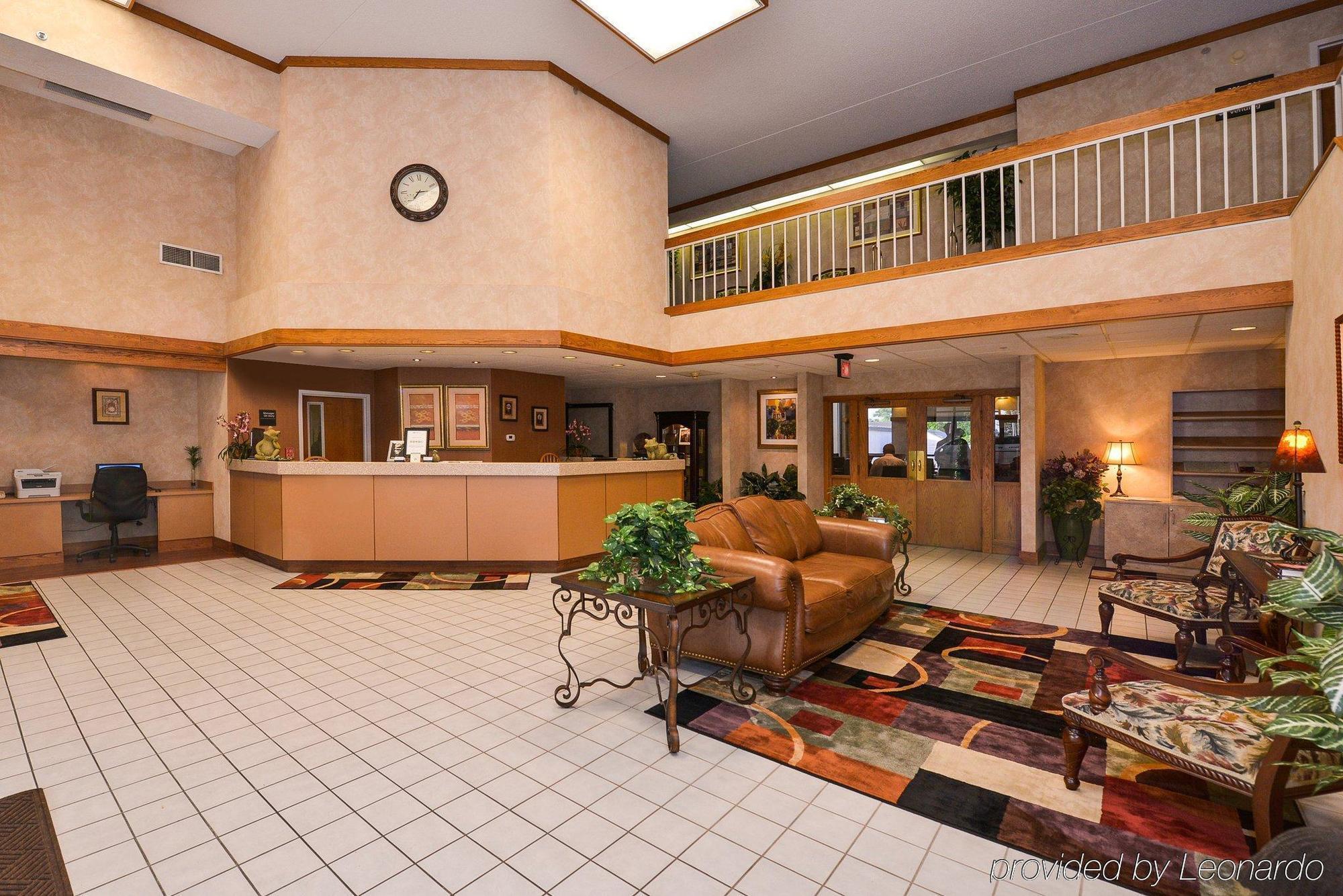 Greenstay Hotel & Suites Central Springfield Exterior photo