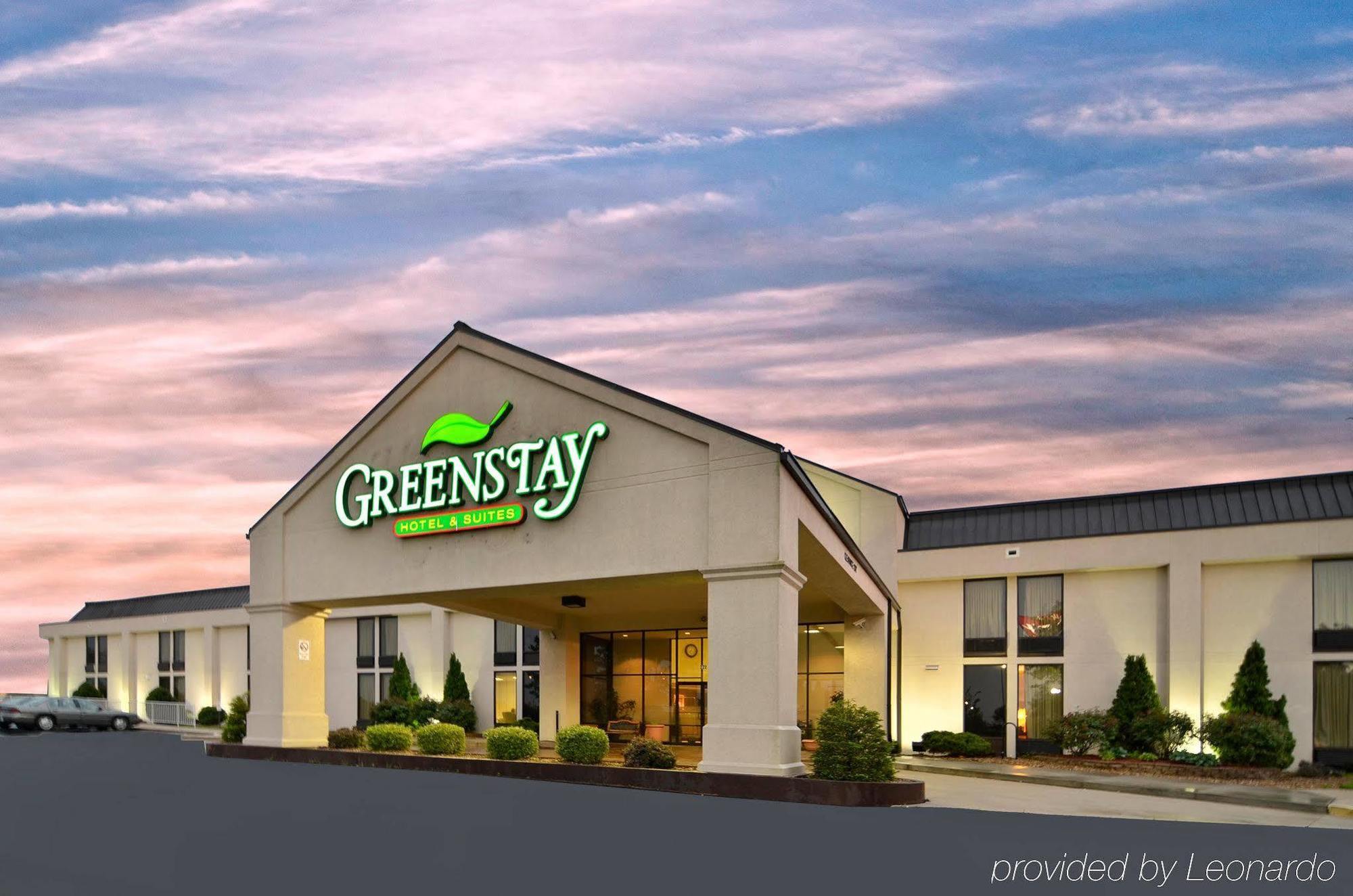 Greenstay Hotel & Suites Central Springfield Exterior photo