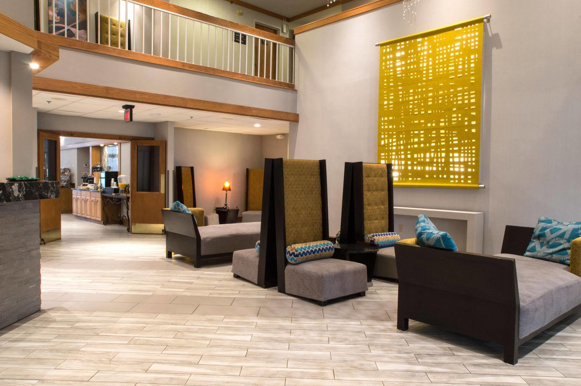 Greenstay Hotel & Suites Central Springfield Exterior photo